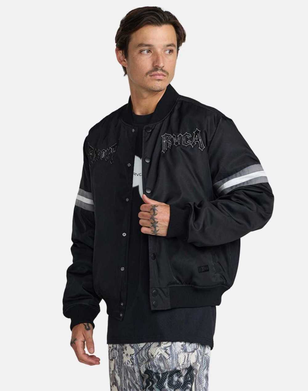 RVCA x Tapout SATIN 봄버 재킷 (VG31JK053BLK)